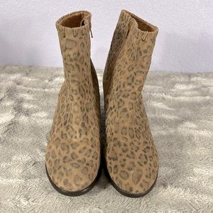 Matisse Stellah Whipstitch cheetah Ankle heeled Boots sz10W